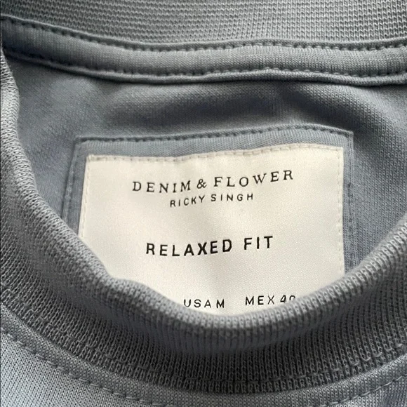 Denim & Flower Light Blue Crewneck Sweatshirt Short Sleeve - Picture 2 of 10